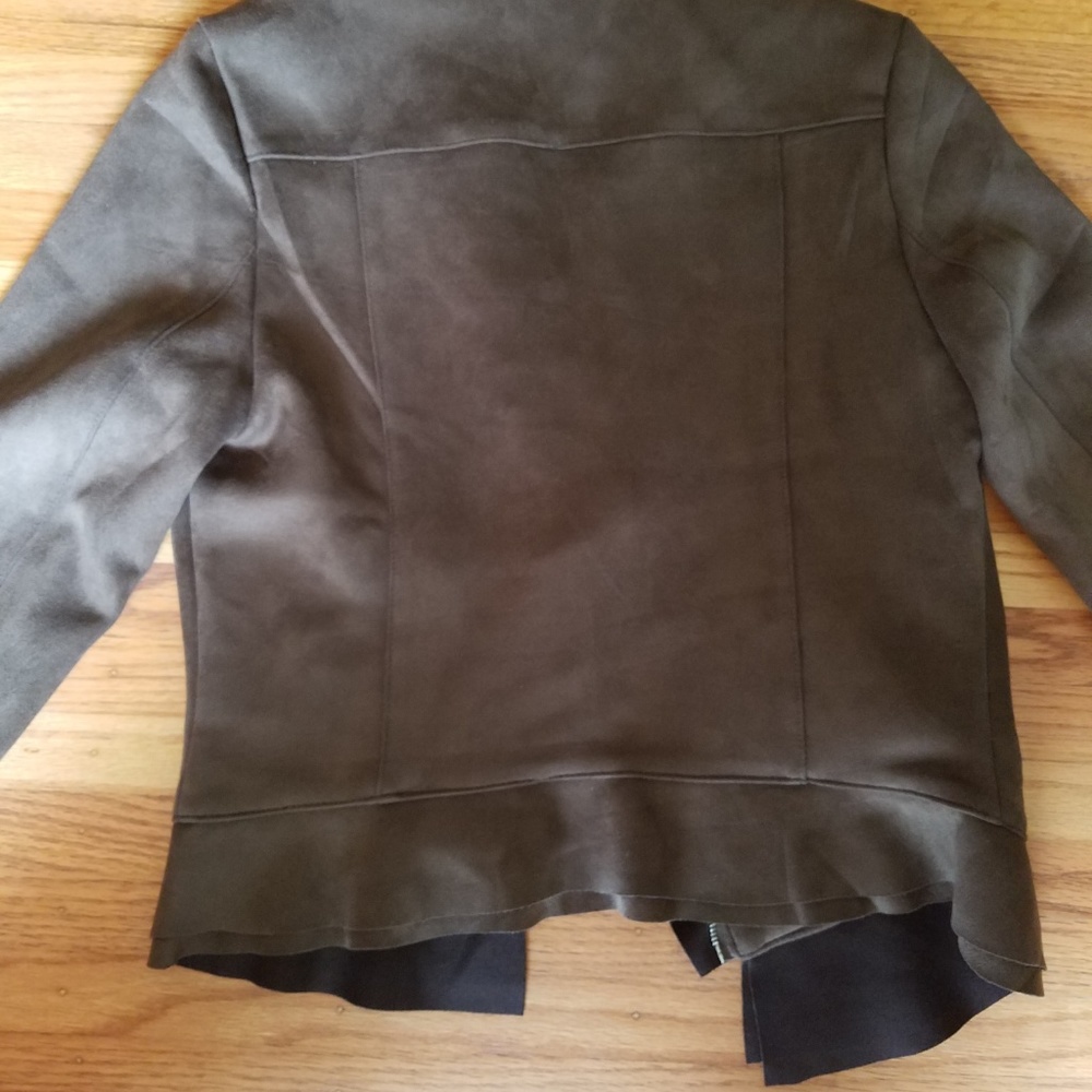 Olive Womens Jacket NWT - Ruffles & Zippers XS - Picture 3 of 3